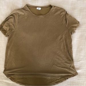 Brown tshirt